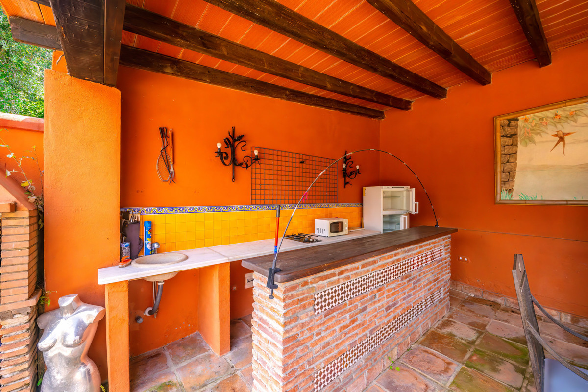 Huis te koop in Nueva Andalucía | 5 slaapkamers H5256244