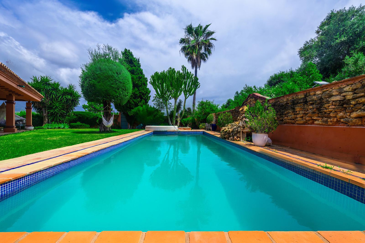 Huis te koop in Nueva Andalucía | 5 slaapkamers H5256244