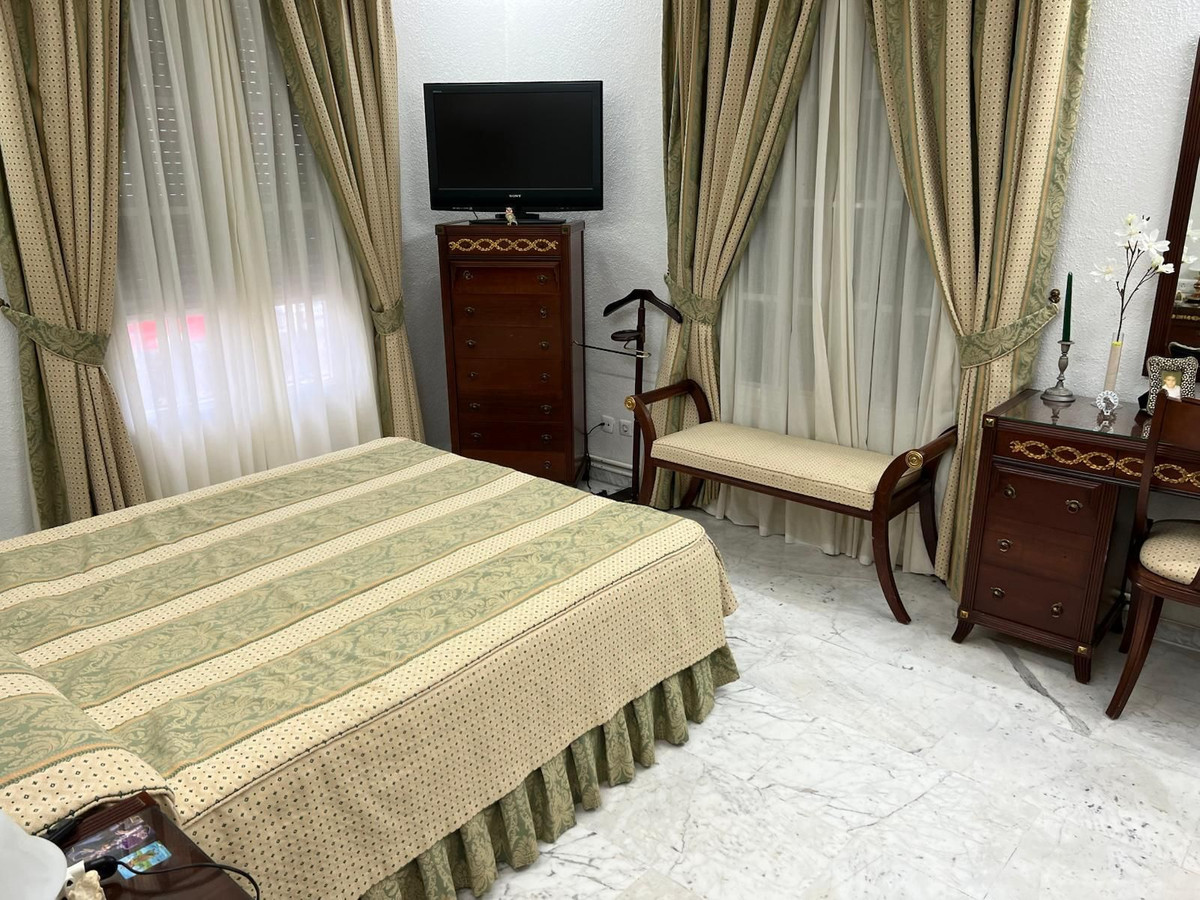 Huis te koop in Nueva Andalucía | 4 slaapkamers H5258344