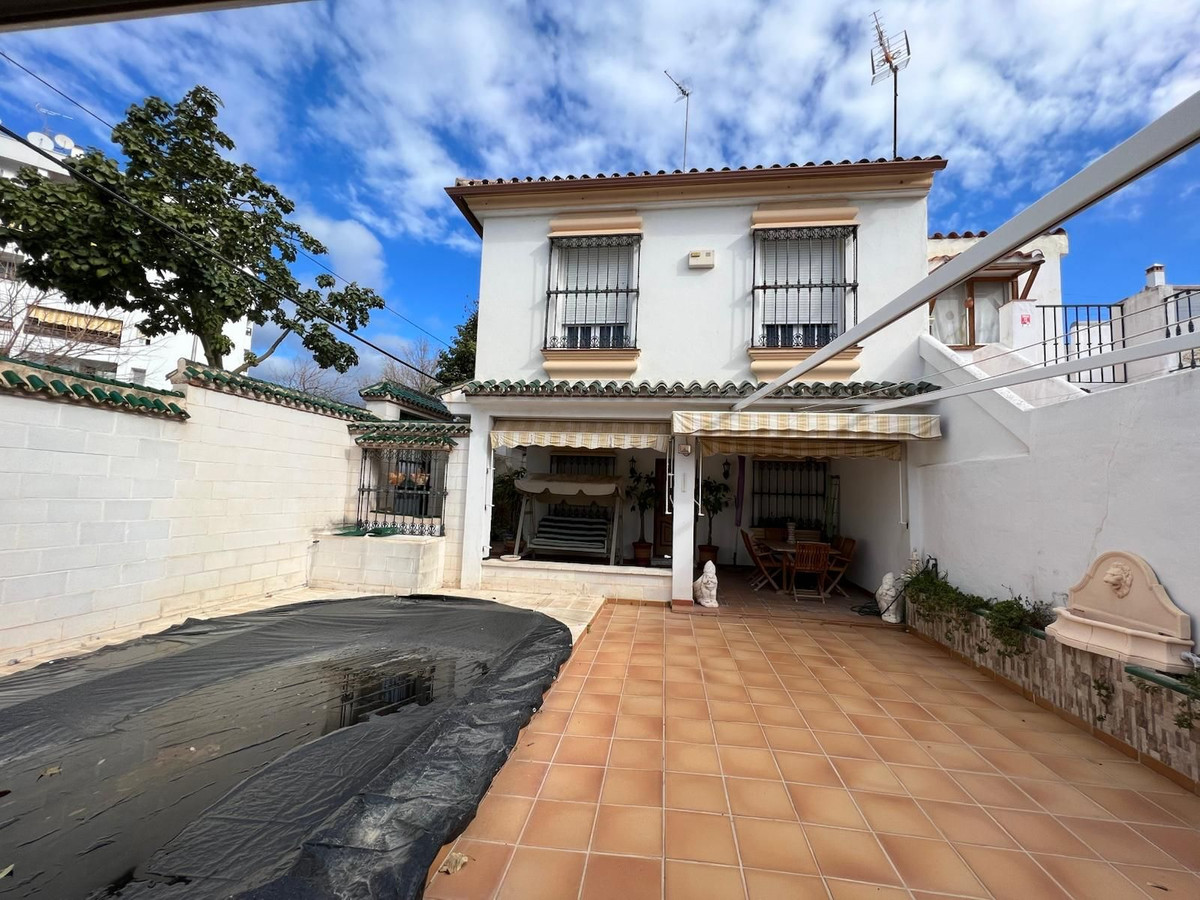 Huis te koop in Nueva Andalucía | 4 slaapkamers H5258344