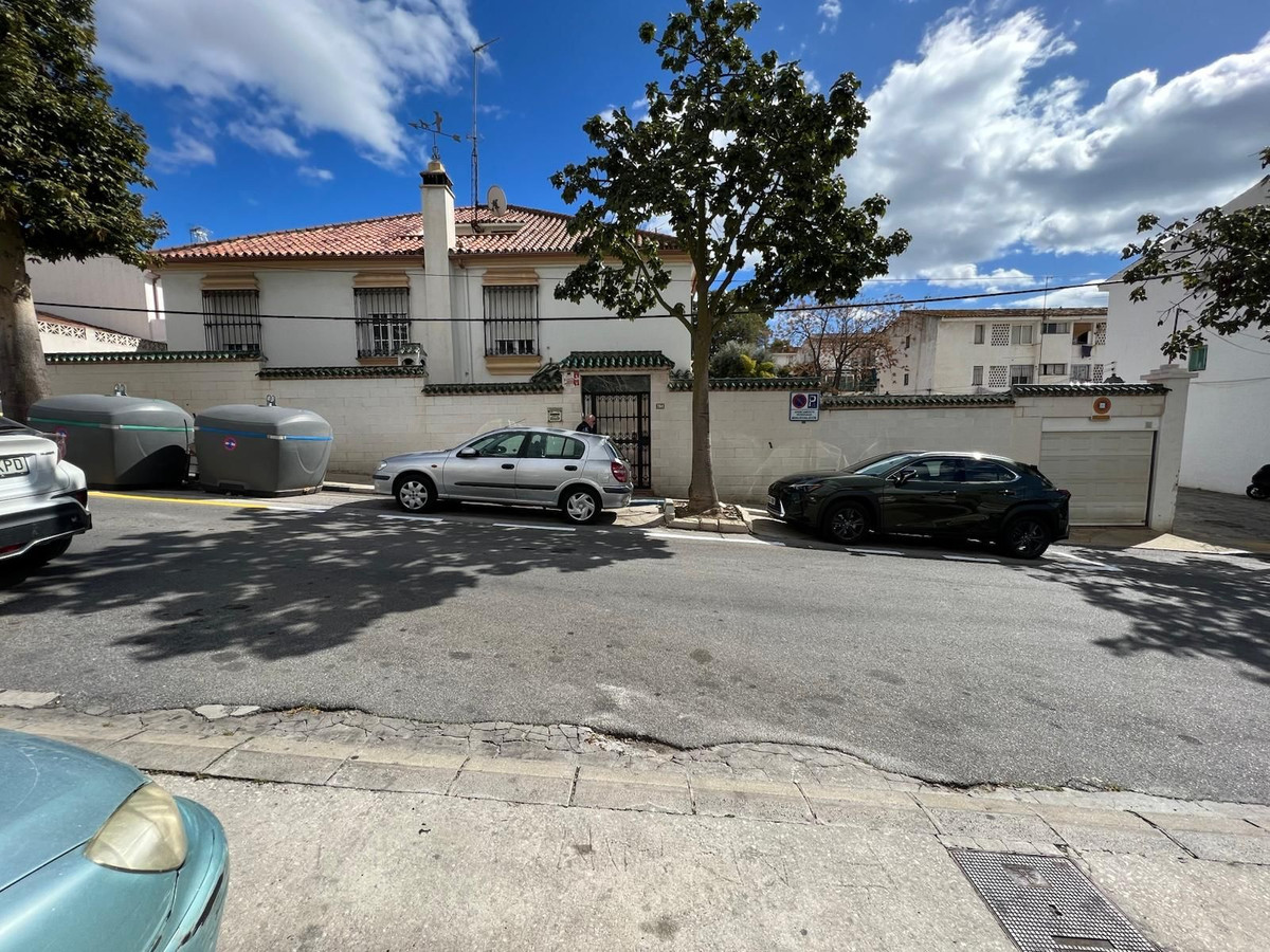 Huis te koop in Nueva Andalucía | 4 slaapkamers H5258344