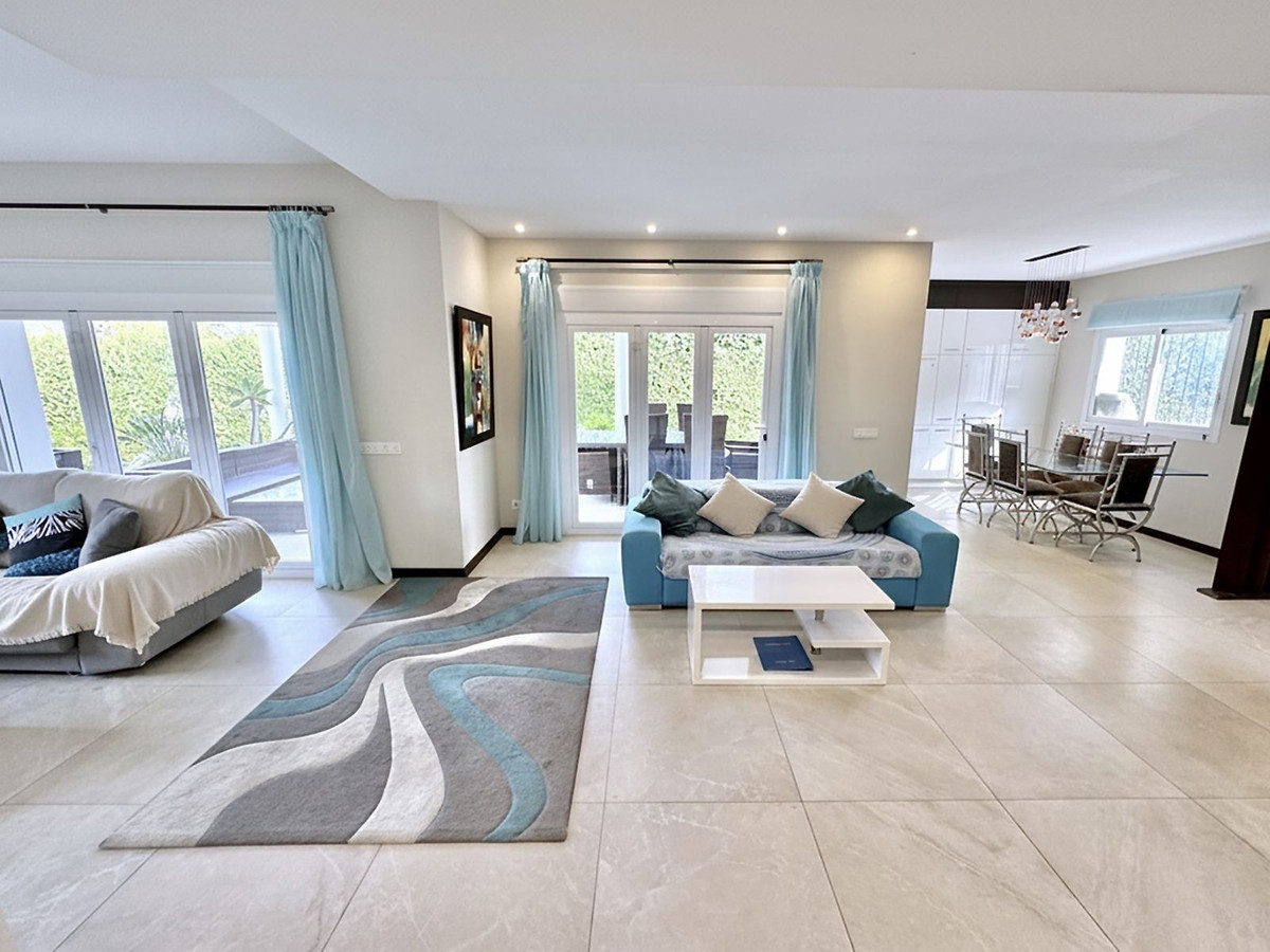 Appartement te koop in Nueva Andalucía | 5 slaapkamers H5264770