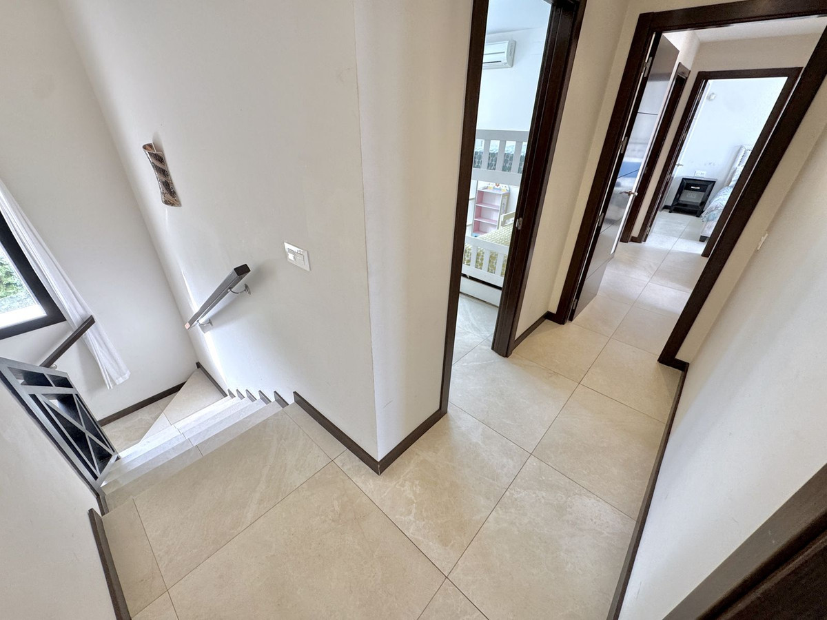 Appartement te koop in Nueva Andalucía | 5 slaapkamers H5264770