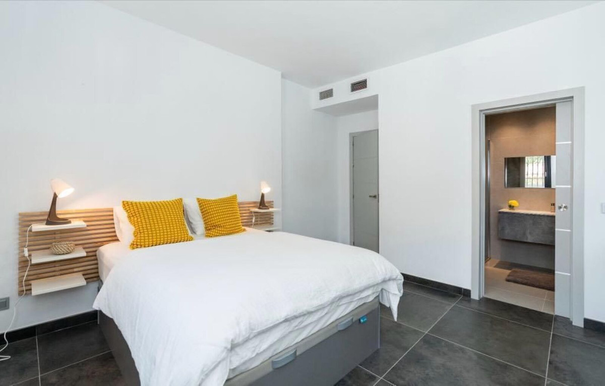 Huis te koop in Nueva Andalucía | 6 slaapkamers H5271499