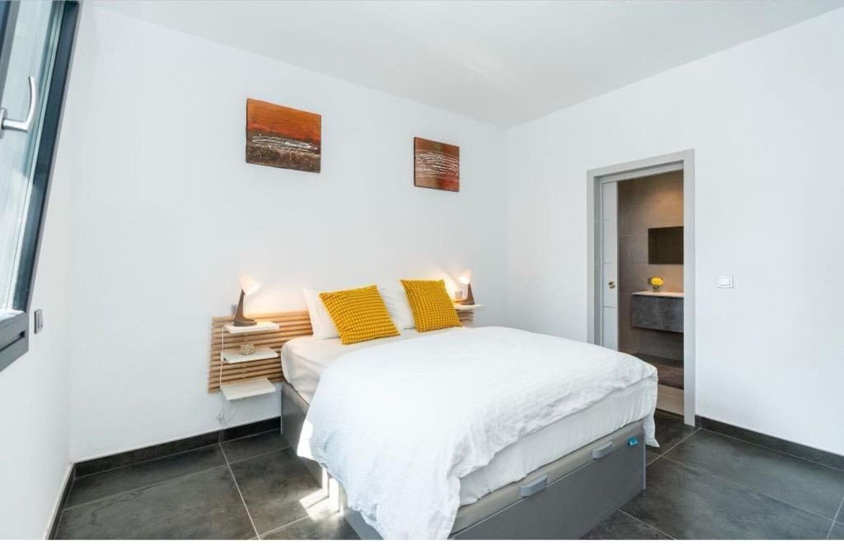 Huis te koop in Nueva Andalucía | 6 slaapkamers H5271499