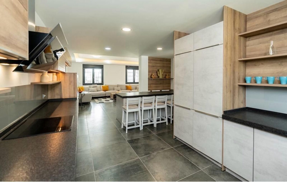 Huis te koop in Nueva Andalucía | 6 slaapkamers H5271499