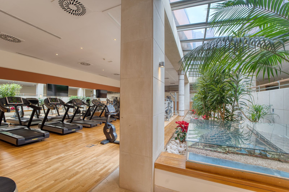 Appartement te koop in Nueva Andalucía | 2 slaapkamers H5286403