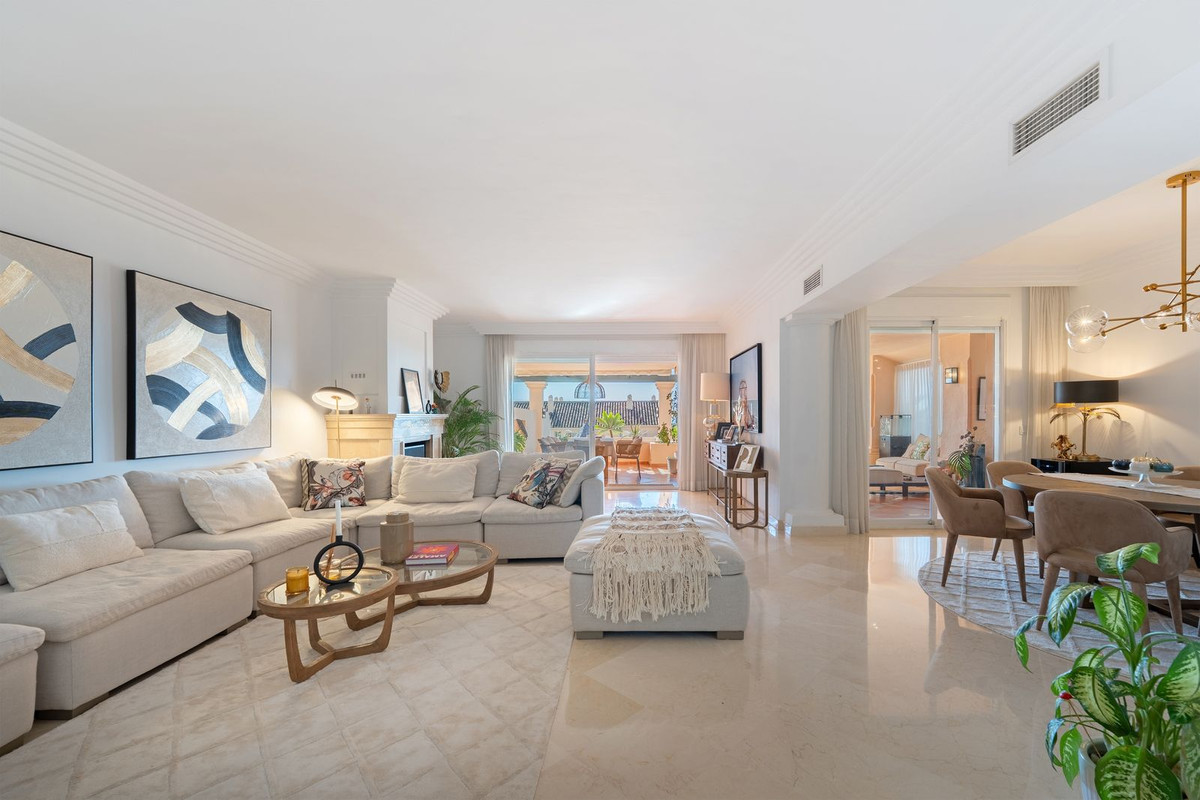 Appartement te koop in Nueva Andalucía | 3 slaapkamers H5288830