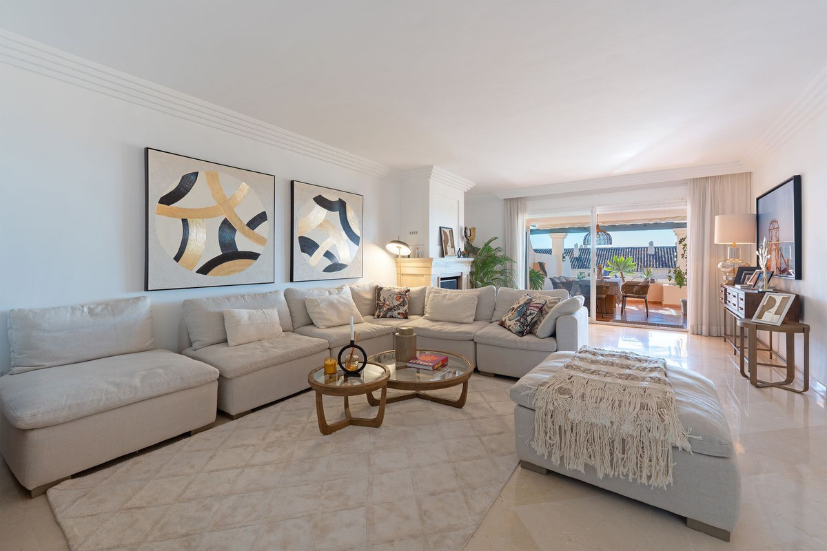 Appartement te koop in Nueva Andalucía | 3 slaapkamers H5288830