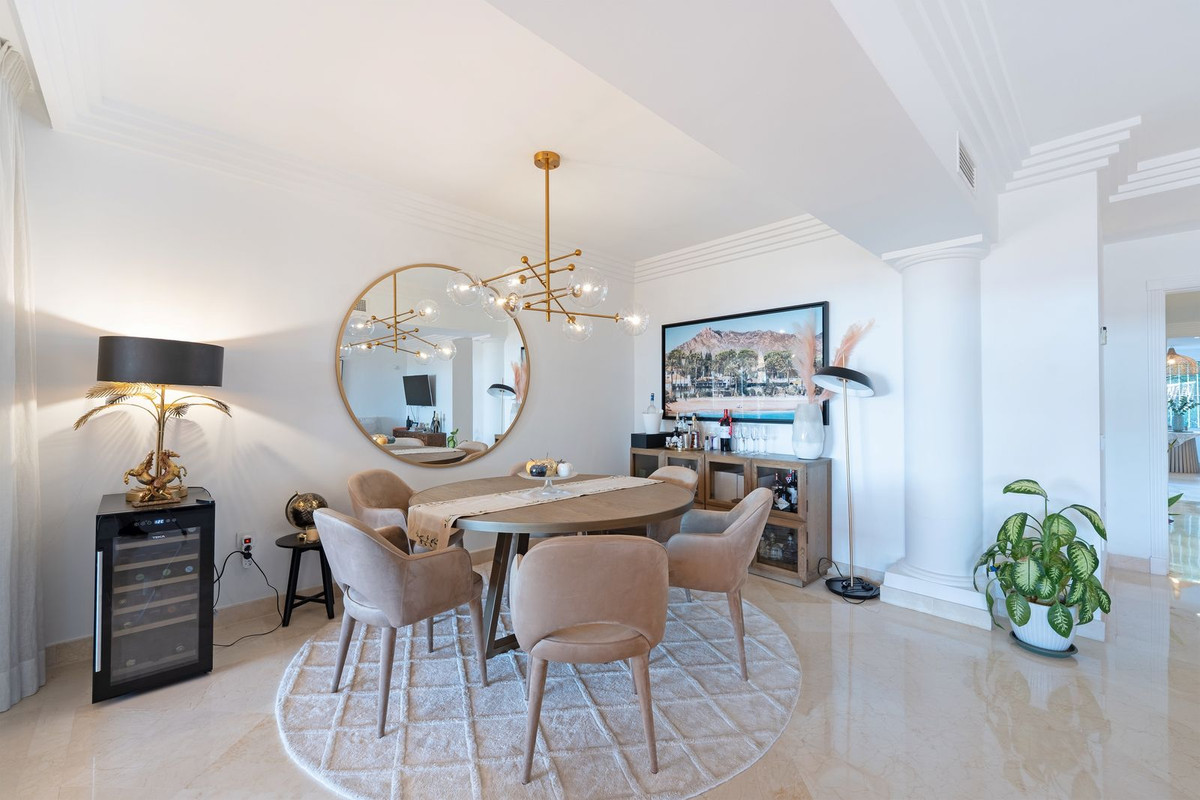 Appartement te koop in Nueva Andalucía | 3 slaapkamers H5288830