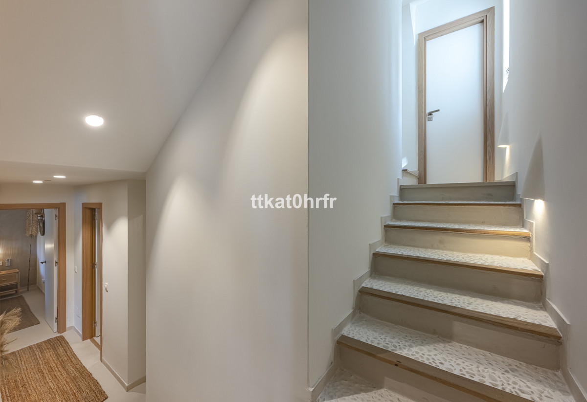 Huis te koop in Nueva Andalucía | 4 slaapkamers H5289748