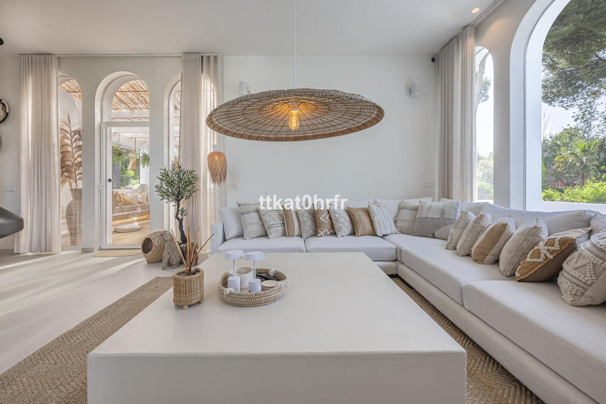 Huis te koop in Nueva Andalucía | 4 slaapkamers H5289748
