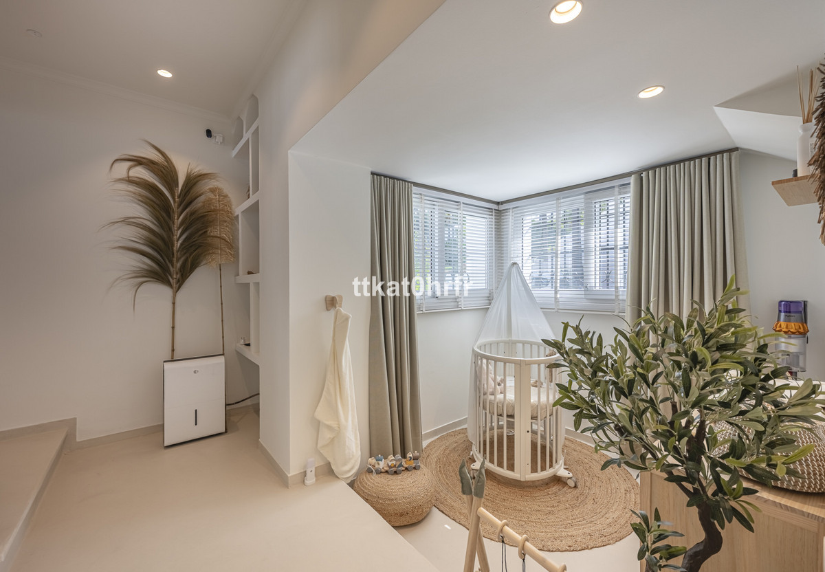 Huis te koop in Nueva Andalucía | 4 slaapkamers H5289748