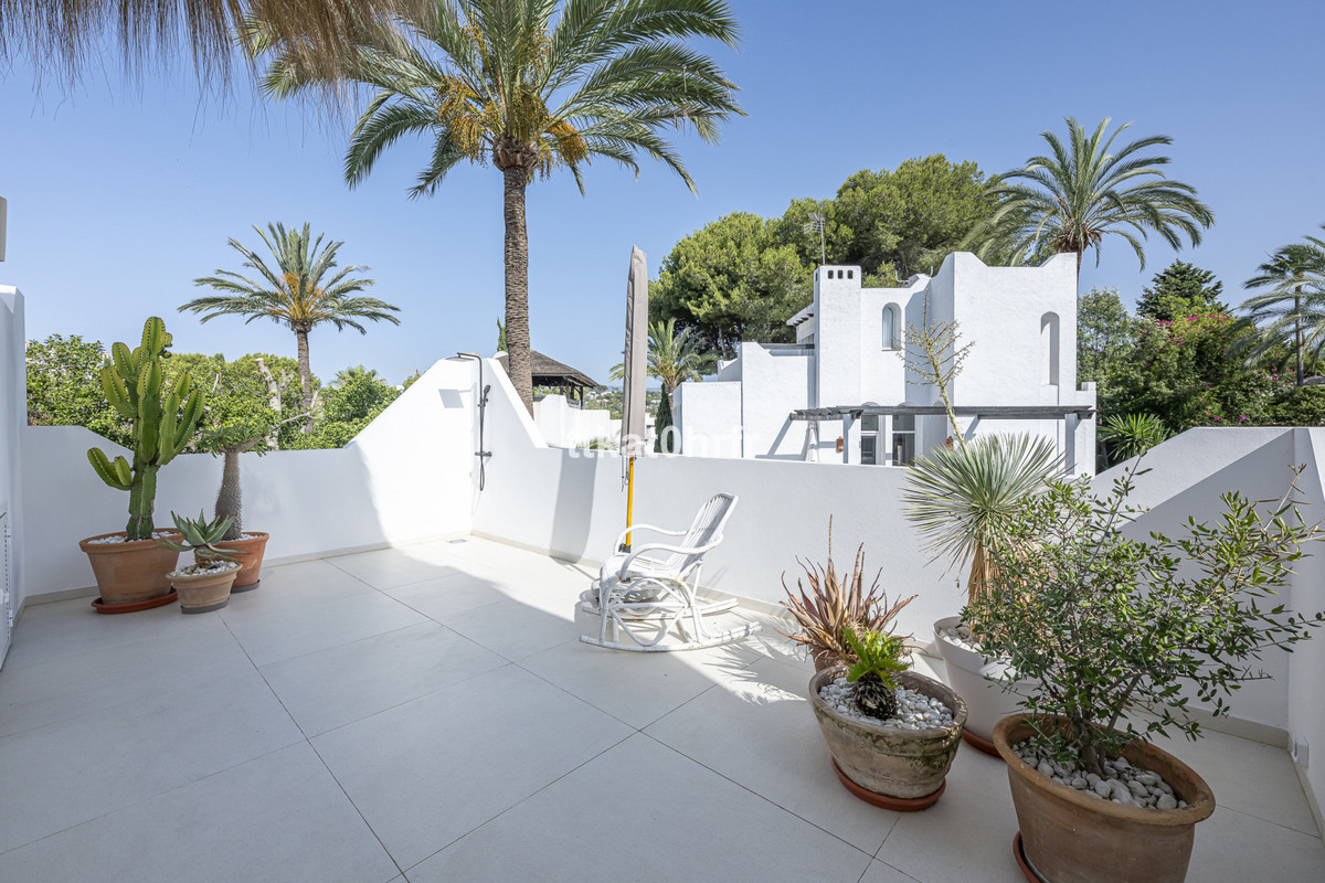 Huis te koop in Nueva Andalucía | 4 slaapkamers H5289748