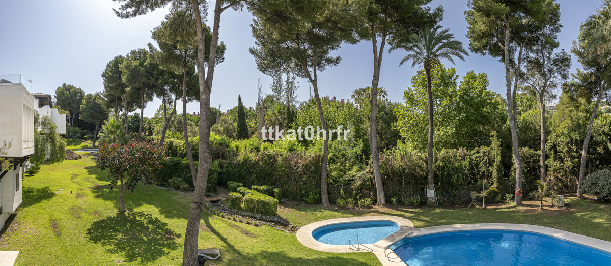 Huis te koop in Nueva Andalucía | 4 slaapkamers H5289748