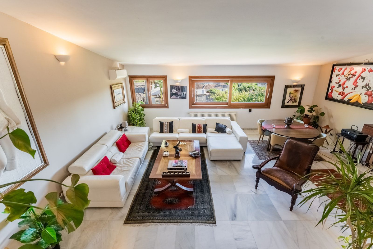 Huis te koop in Nueva Andalucía | 7 slaapkamers H5299354