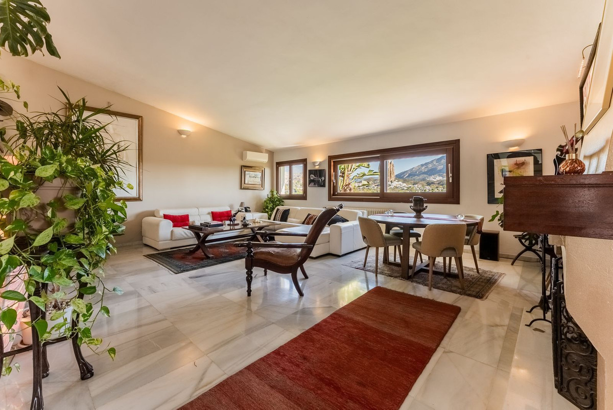 Huis te koop in Nueva Andalucía | 7 slaapkamers H5299354