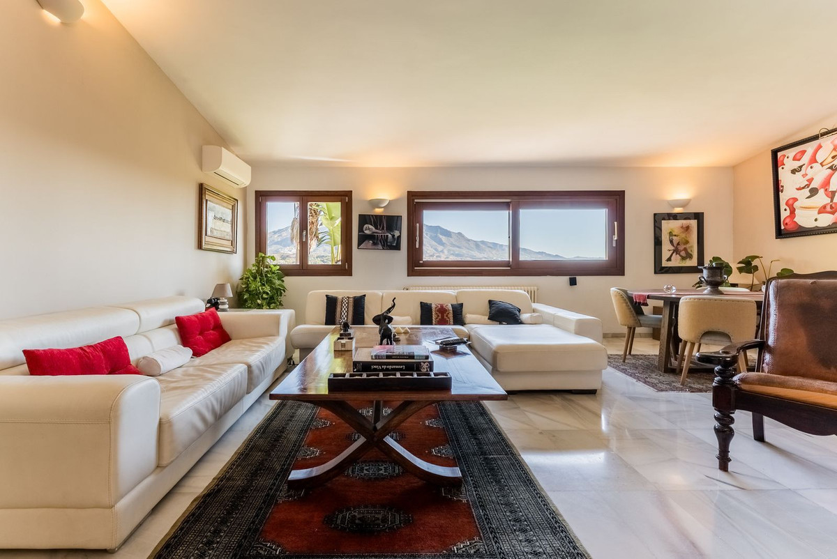 Huis te koop in Nueva Andalucía | 7 slaapkamers H5299354