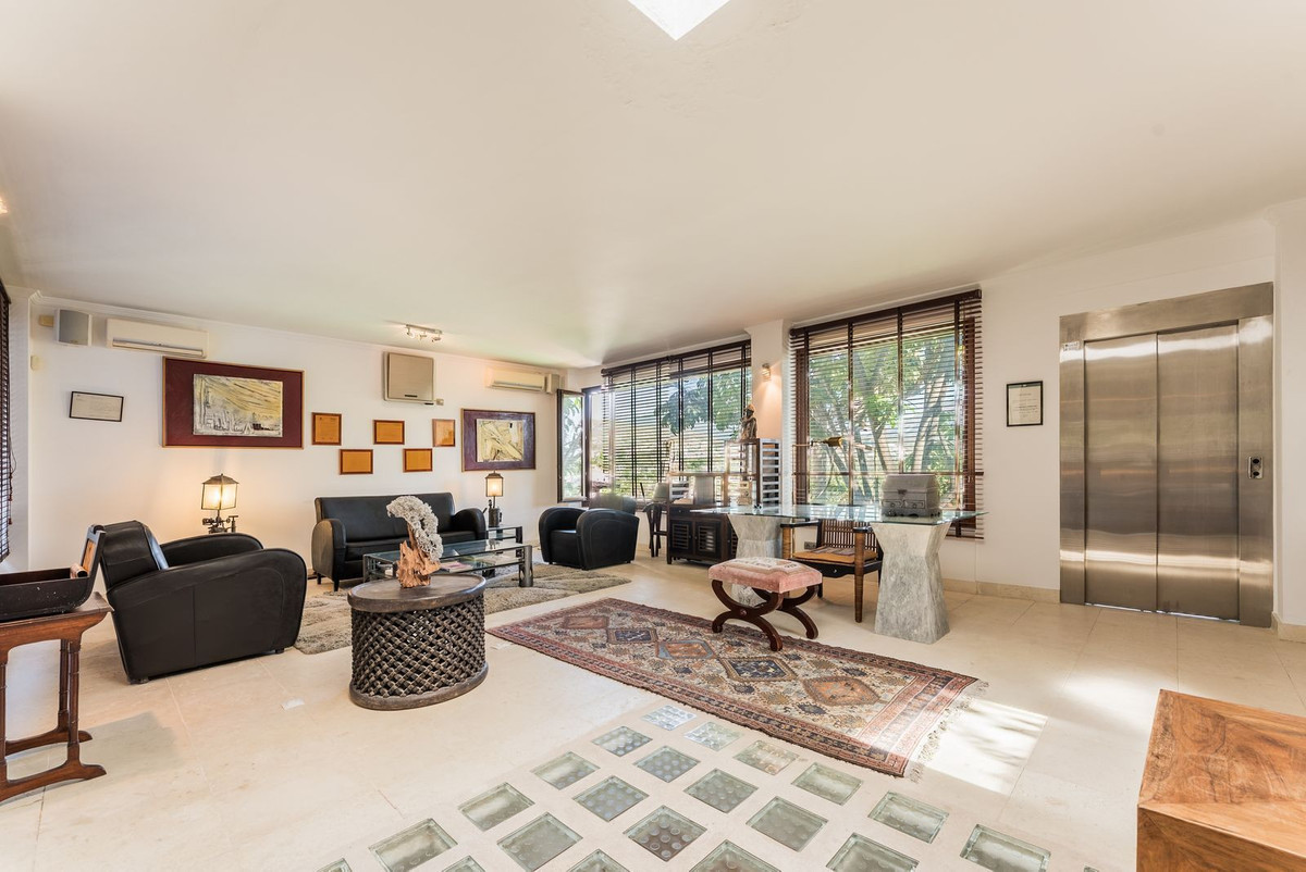 Huis te koop in Nueva Andalucía | 7 slaapkamers H5299354