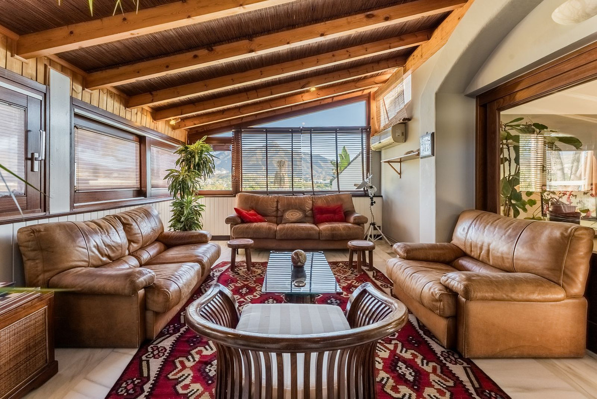 Huis te koop in Nueva Andalucía | 7 slaapkamers H5299354