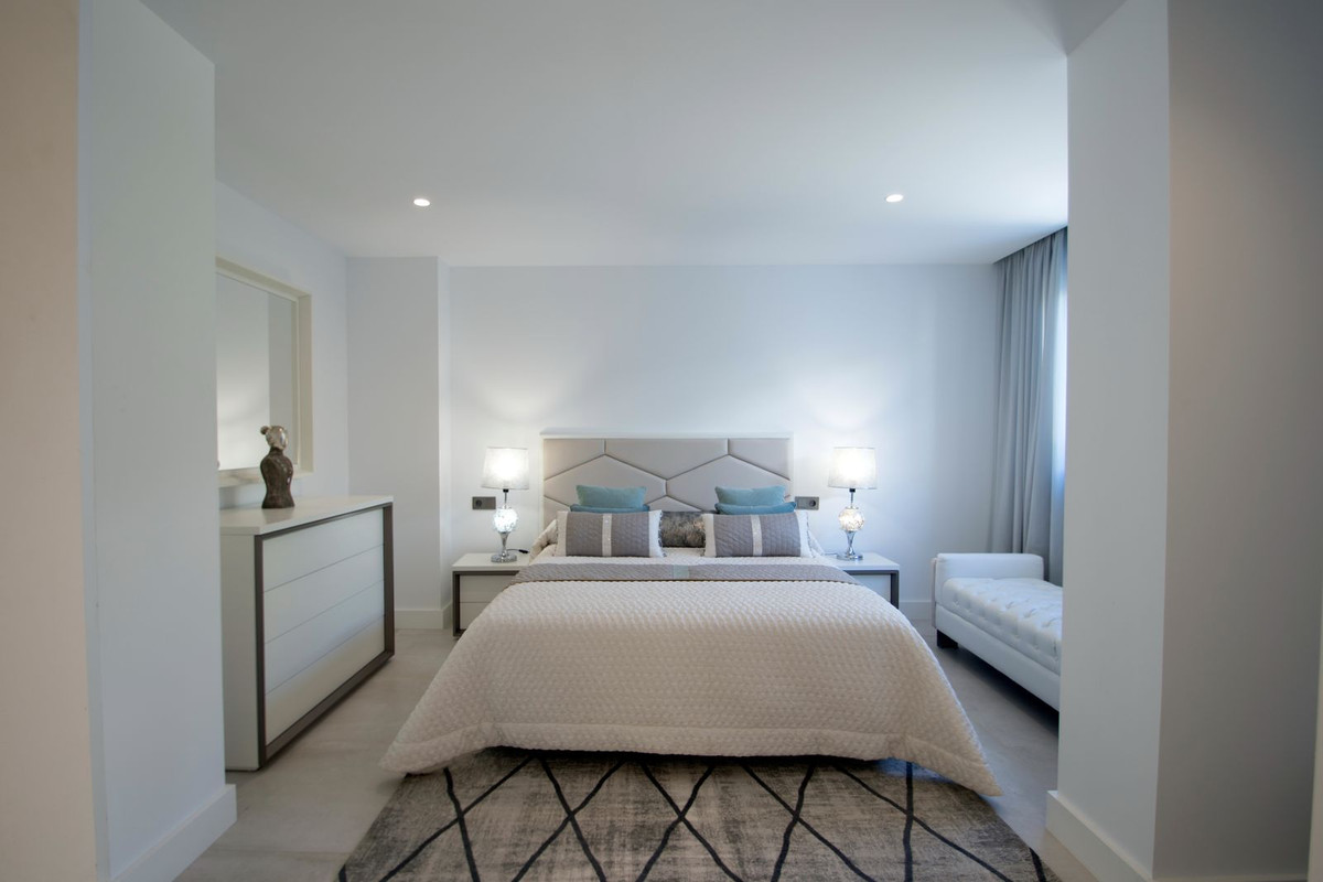 Huis te koop in Nueva Andalucía | 5 slaapkamers H5305147