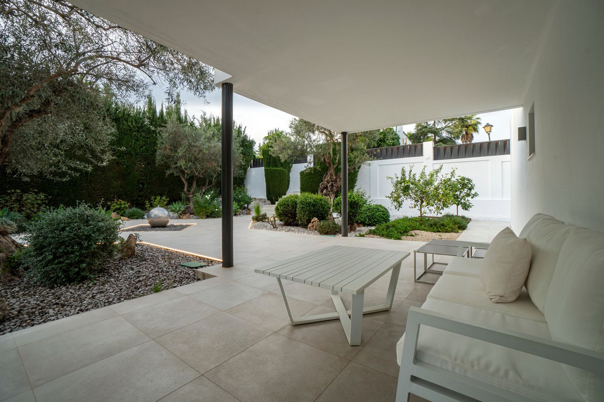 Huis te koop in Nueva Andalucía | 5 slaapkamers H5305147