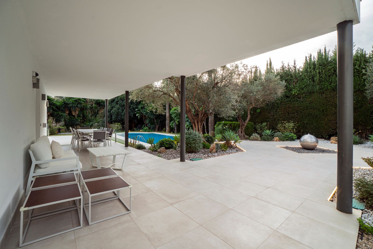 Huis te koop in Nueva Andalucía | 5 slaapkamers H5305147