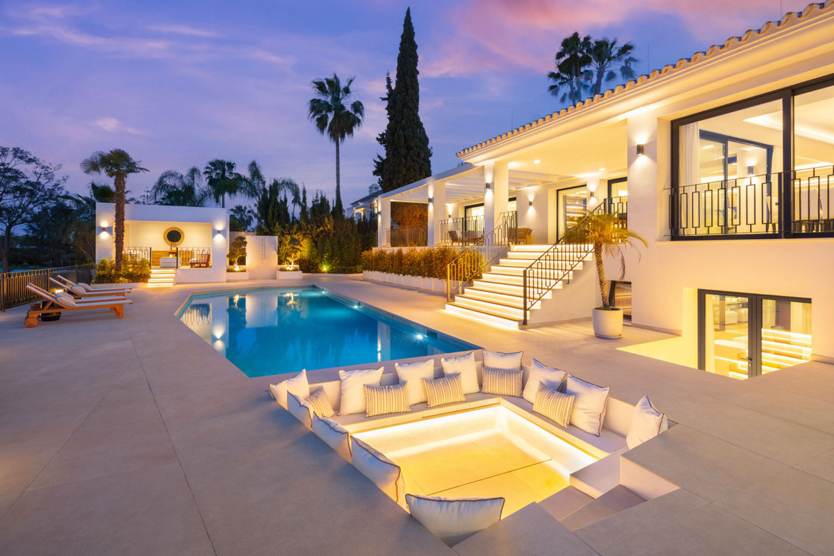 Huis te koop in Nueva Andalucía | 5 slaapkamers H5305297