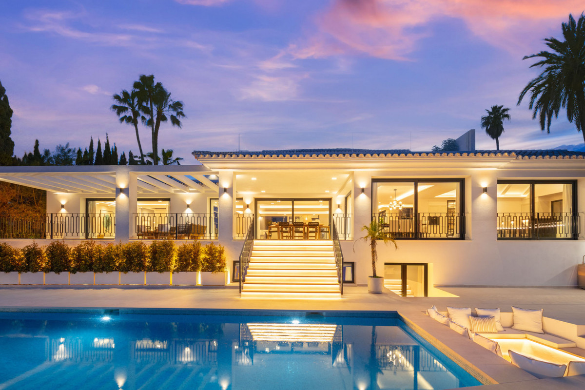 Huis te koop in Nueva Andalucía | 5 slaapkamers H5305297