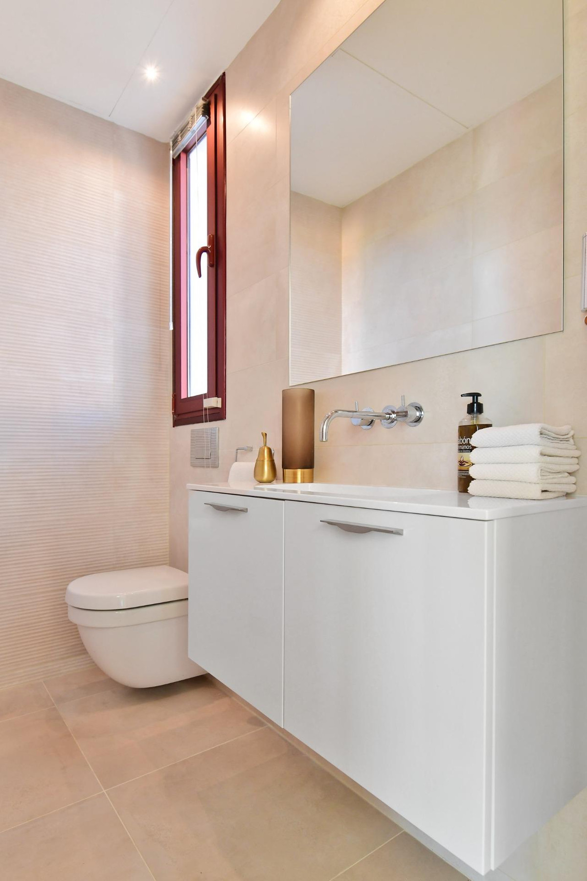 Huis te koop in Nueva Andalucía | 7 slaapkamers H5306014