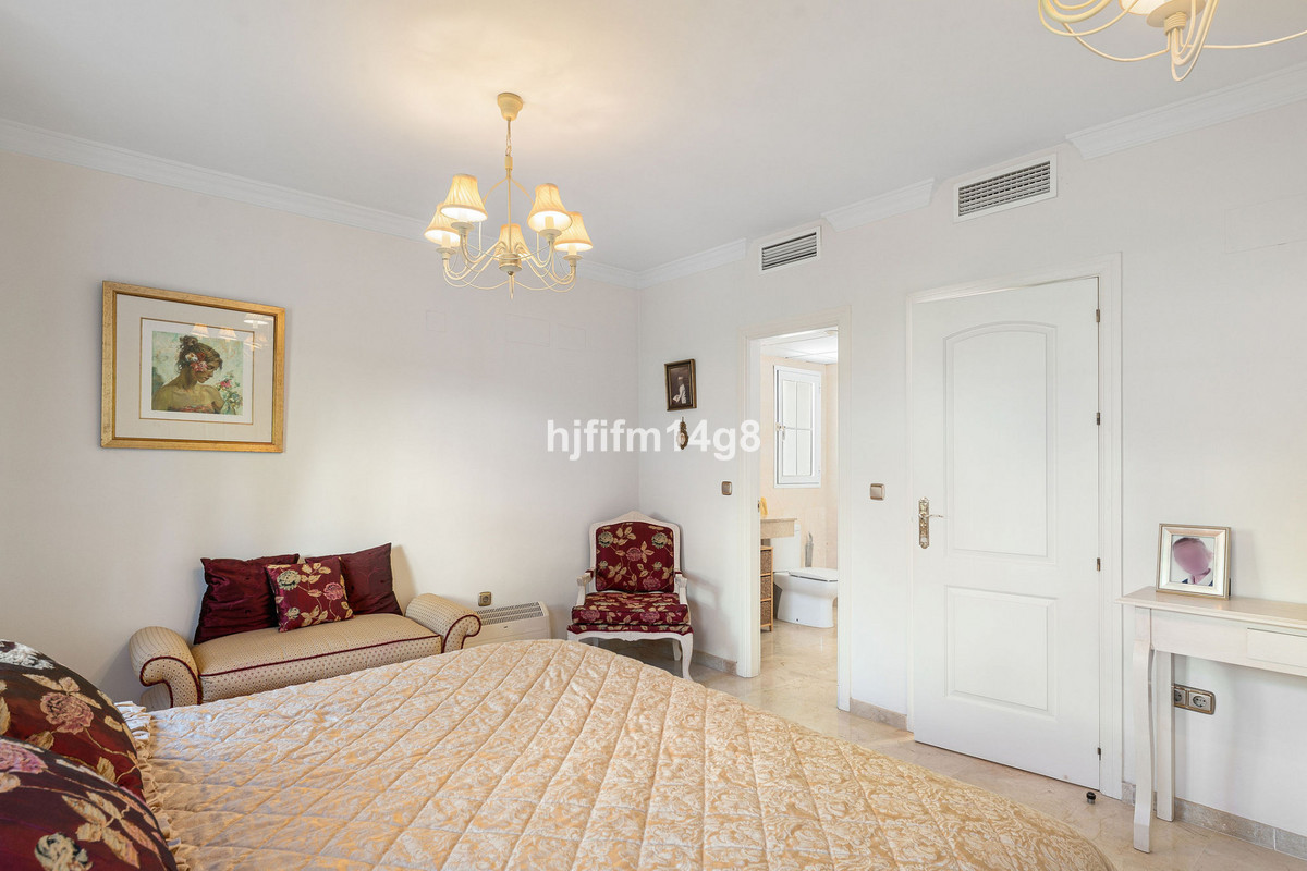 Huis te koop in Nueva Andalucía | 3 slaapkamers H5307106