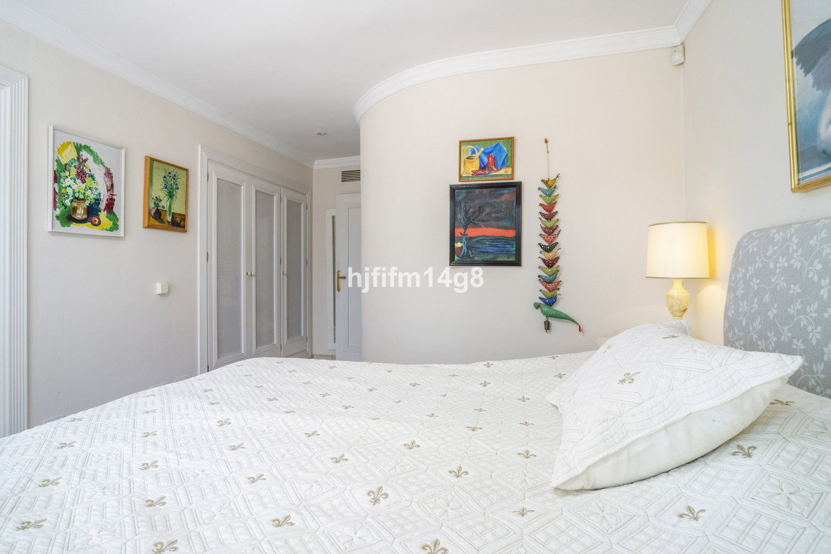 Huis te koop in Nueva Andalucía | 3 slaapkamers H5309338