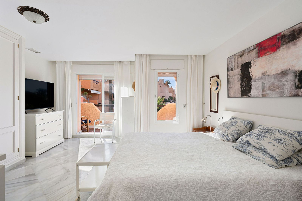 Huis te koop in Nueva Andalucía | 3 slaapkamers H5309761