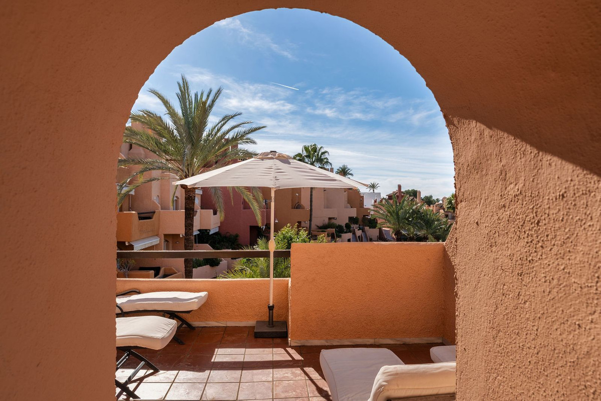 Huis te koop in Nueva Andalucía | 3 slaapkamers H5309761