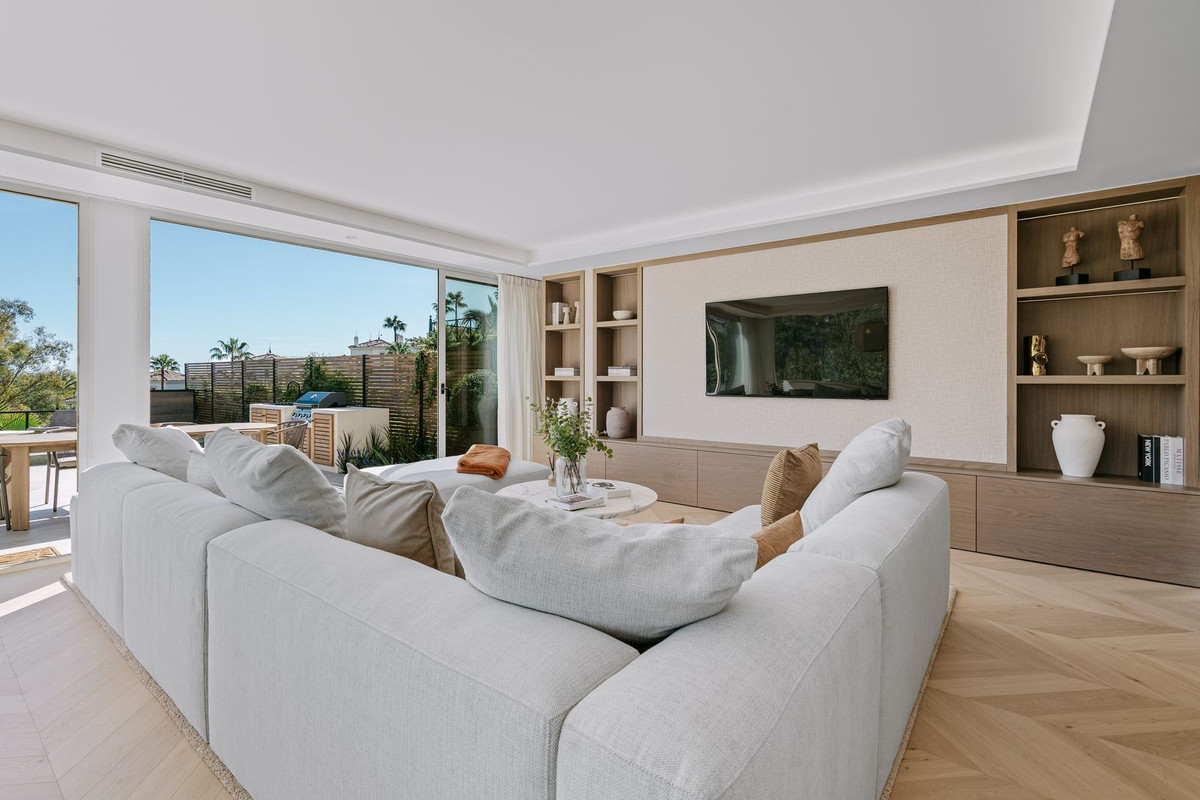 Appartement te koop in Nueva Andalucía | 3 slaapkamers H5309887