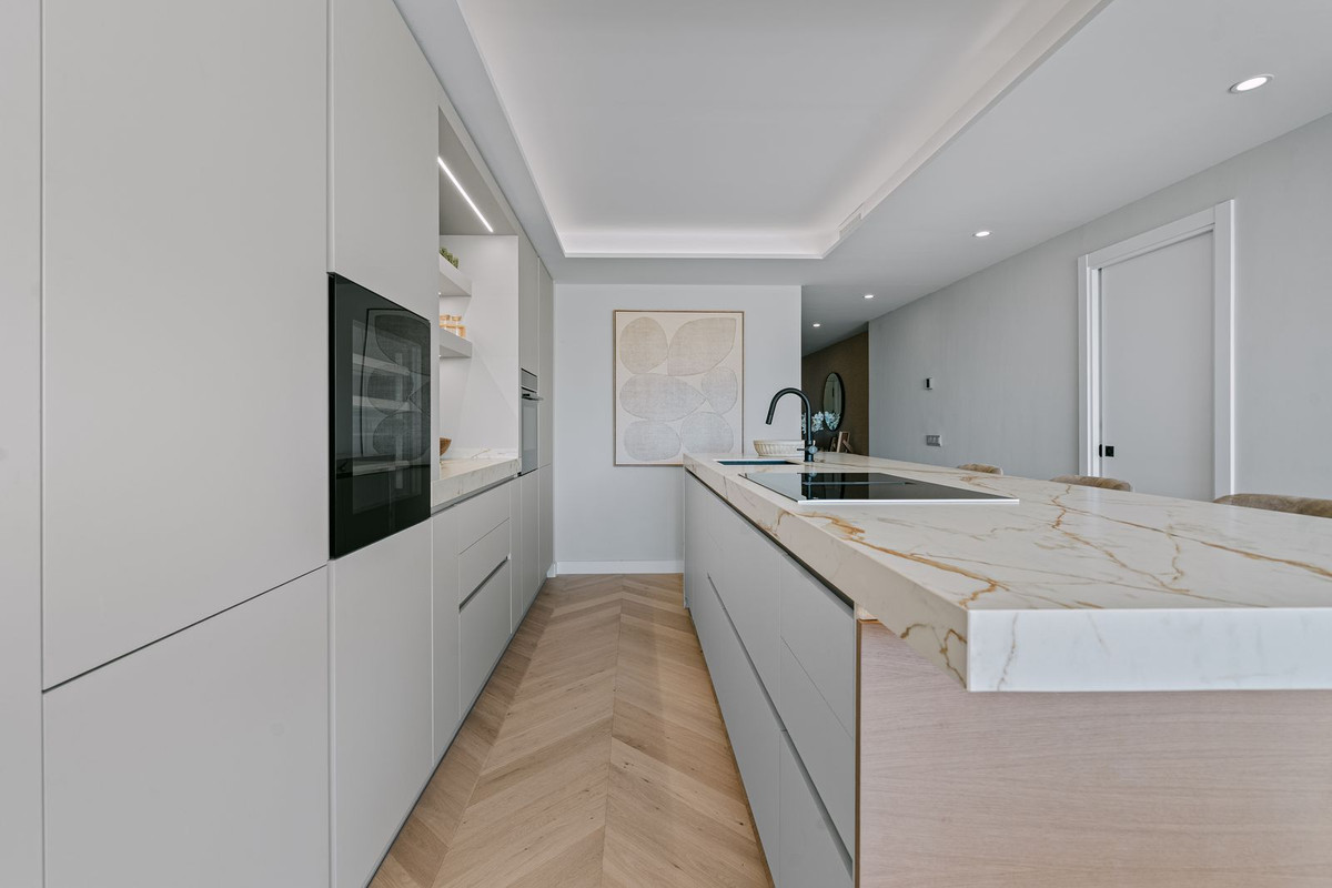 Appartement te koop in Nueva Andalucía | 3 slaapkamers H5309887