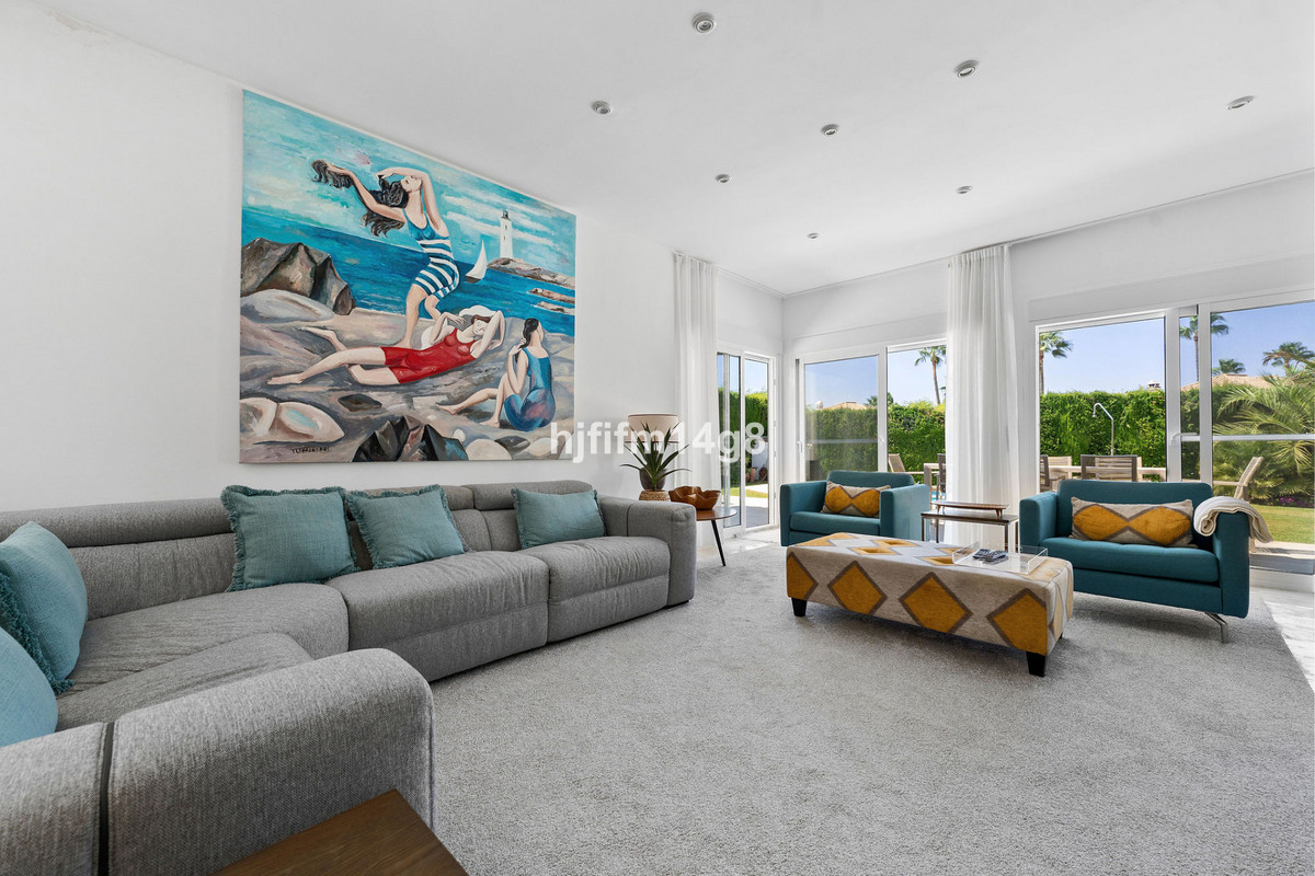 Huis te koop in Nueva Andalucía | 5 slaapkamers H5310151