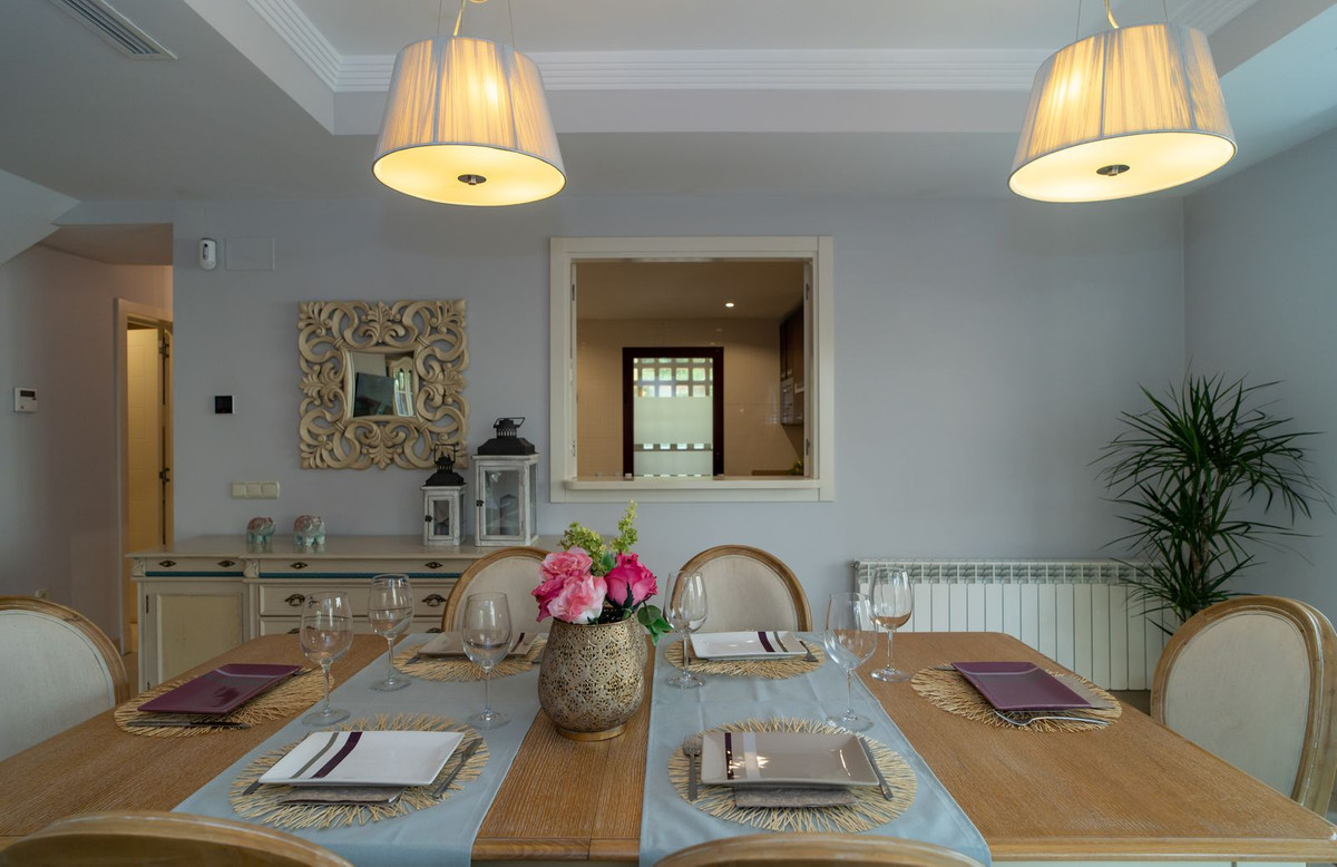 Huis te koop in Nueva Andalucía | 4 slaapkamers H5315371