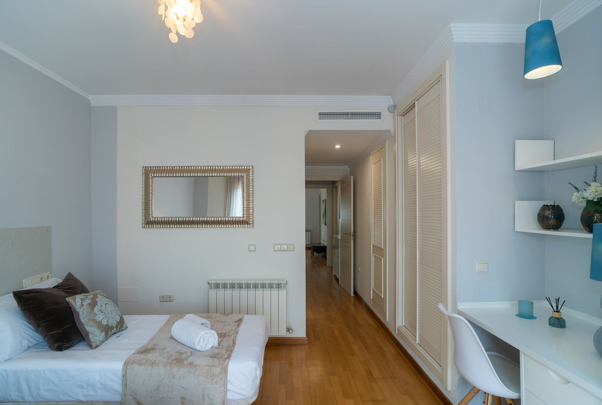 Huis te koop in Nueva Andalucía | 4 slaapkamers H5315371