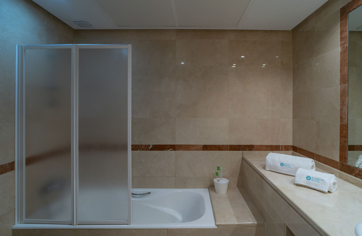 Huis te koop in Nueva Andalucía | 4 slaapkamers H5315371