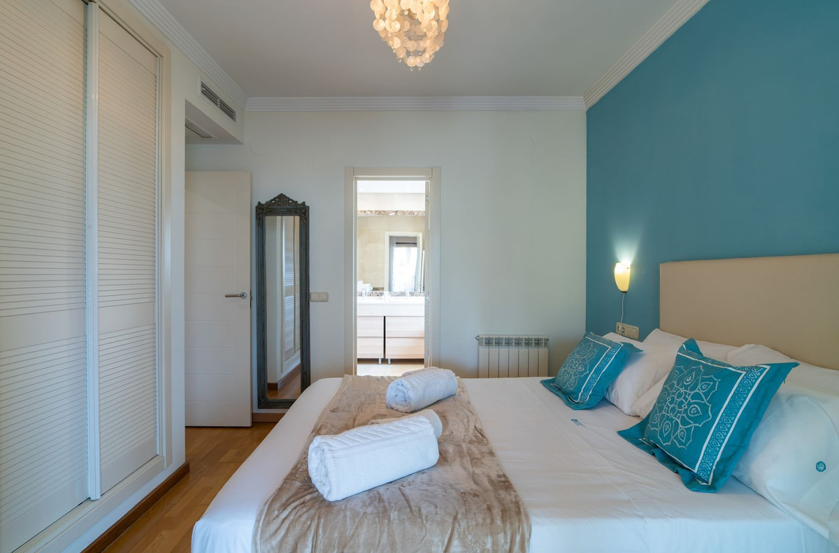 Huis te koop in Nueva Andalucía | 4 slaapkamers H5315371