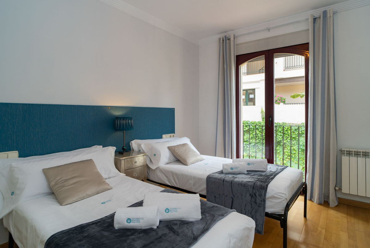 Huis te koop in Nueva Andalucía | 4 slaapkamers H5315371