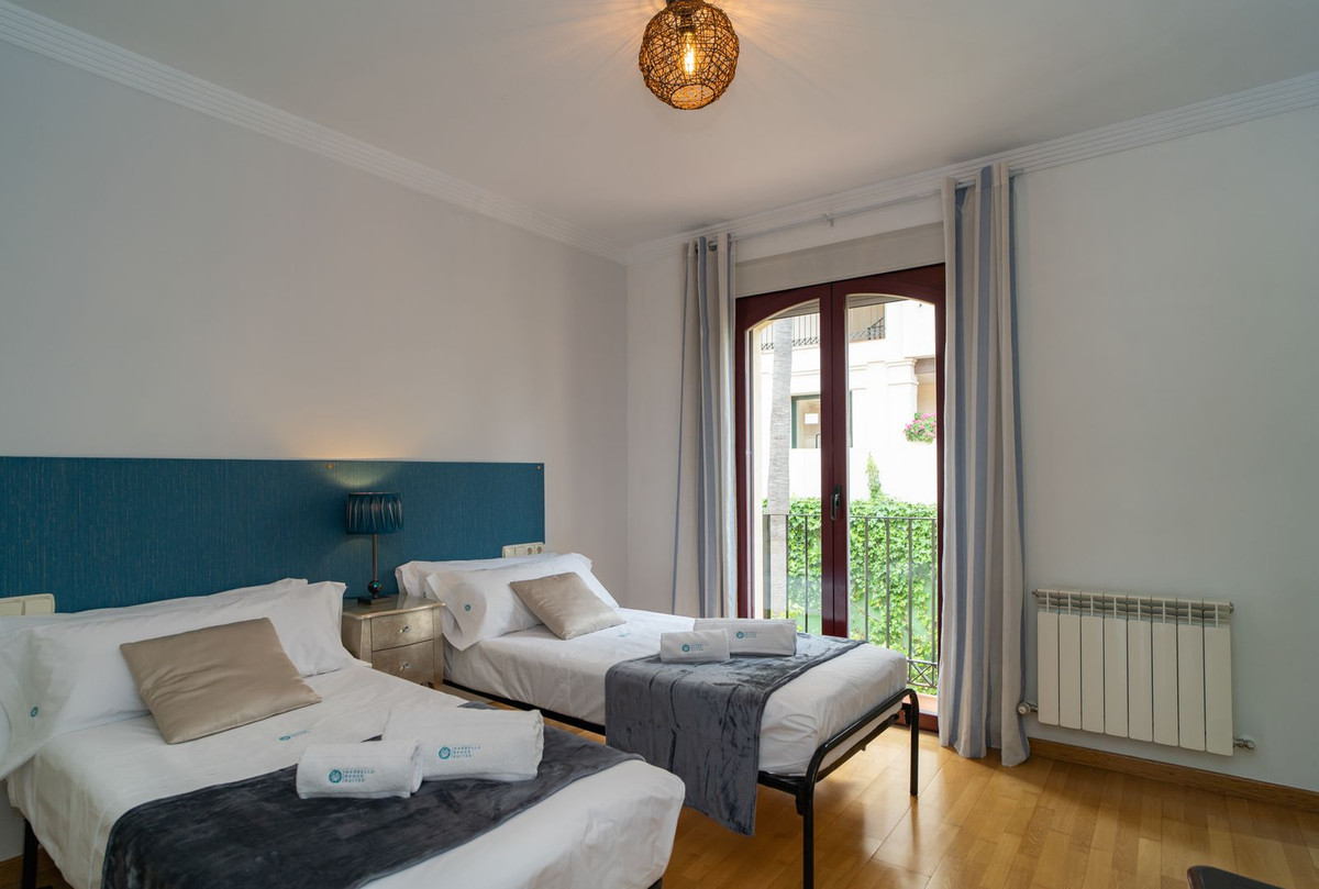 Huis te koop in Nueva Andalucía | 4 slaapkamers H5315371