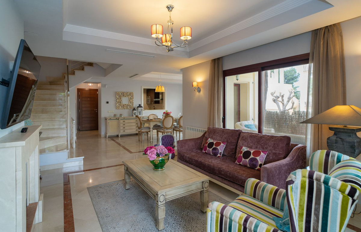 Huis te koop in Nueva Andalucía | 4 slaapkamers H5315371