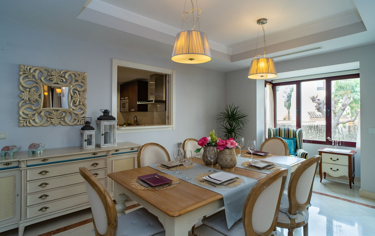 Huis te koop in Nueva Andalucía | 4 slaapkamers H5315371