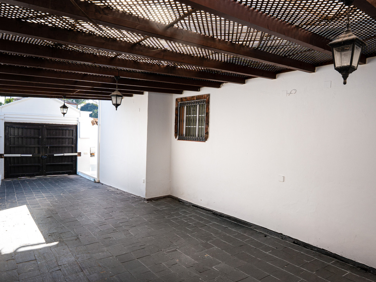 Huis te koop in Nueva Andalucía | 4 slaapkamers H5317114