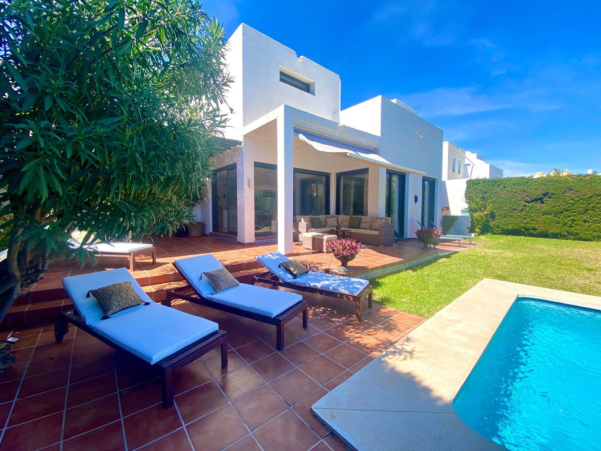 Huis te koop in Nueva Andalucía | 6 slaapkamers H5318779