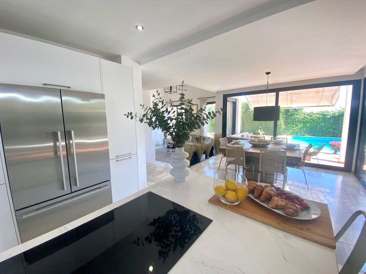 Huis te koop in Nueva Andalucía | 6 slaapkamers H5318779