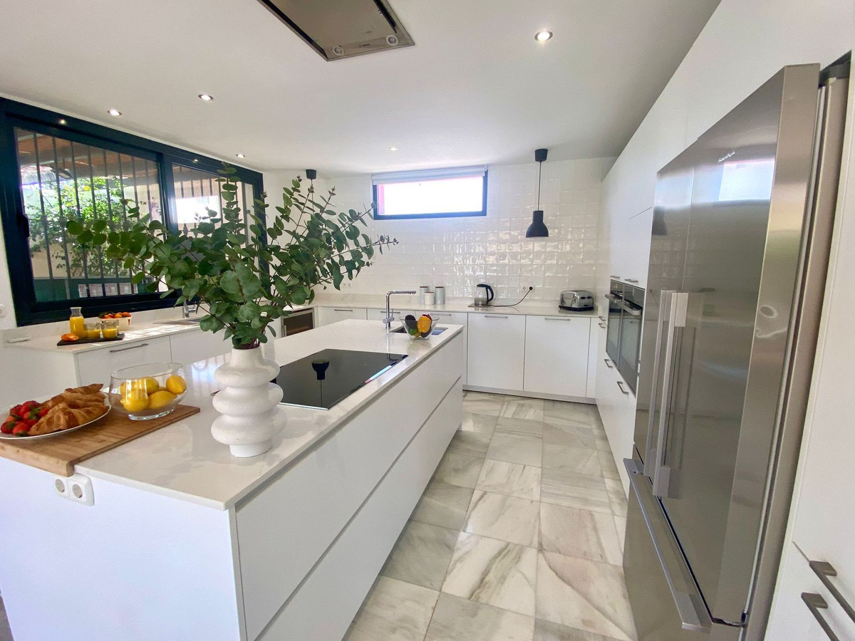 Huis te koop in Nueva Andalucía | 6 slaapkamers H5318779