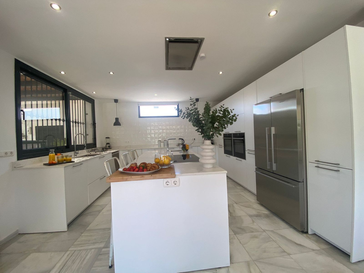 Huis te koop in Nueva Andalucía | 6 slaapkamers H5318779